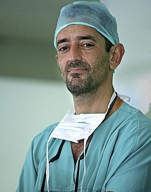 20120516090406-cavadas-300x380.jpg
